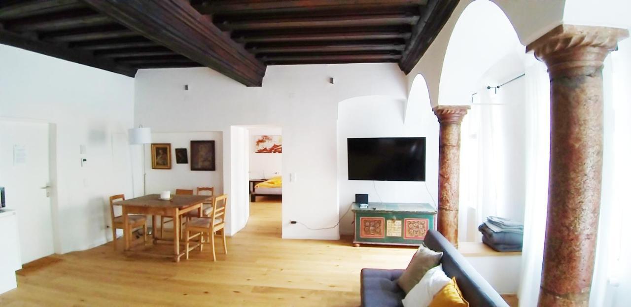 Renaissance Apartment Marktplatz Gmunden Buitenkant foto